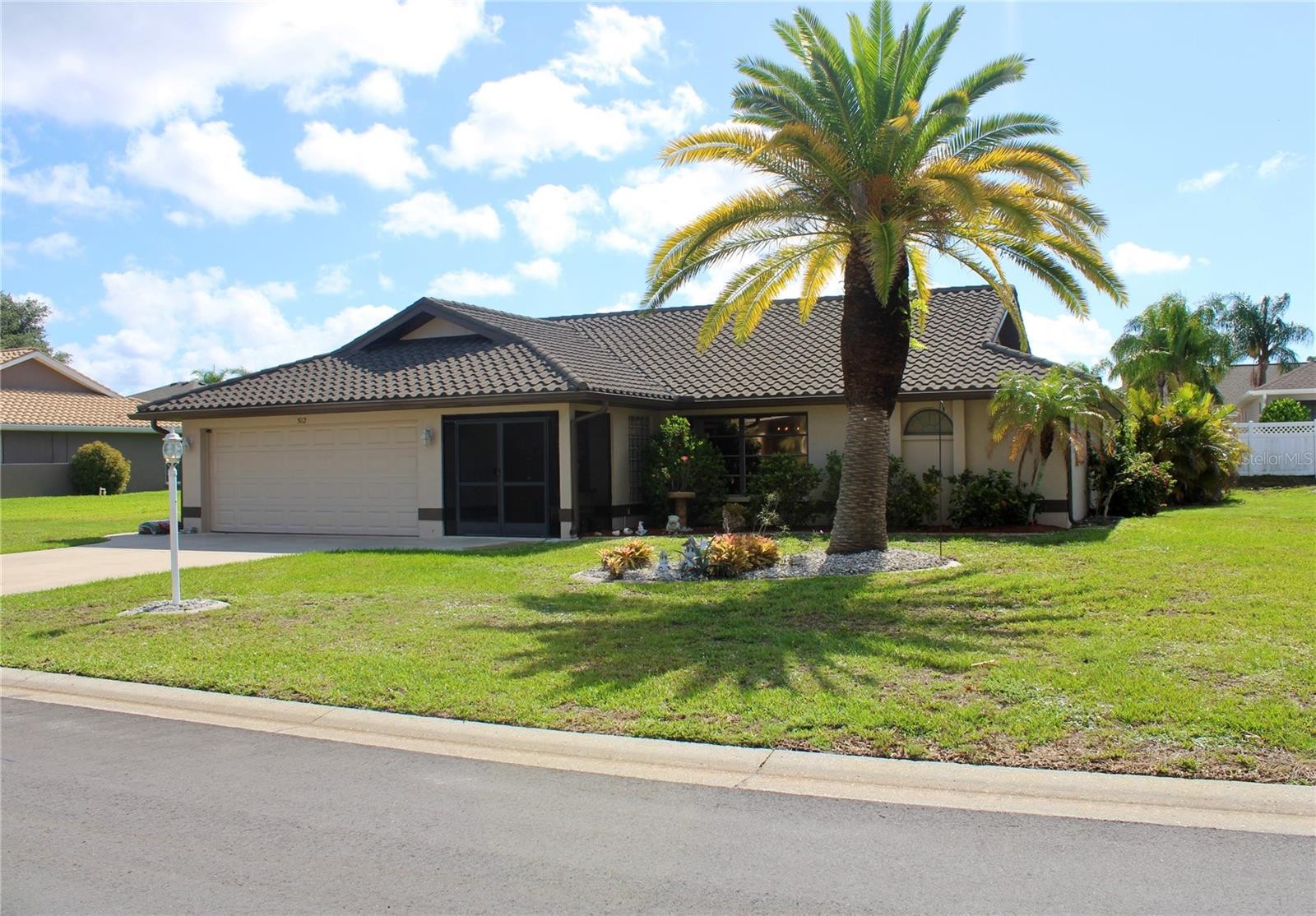 512 BOXWOOD LN