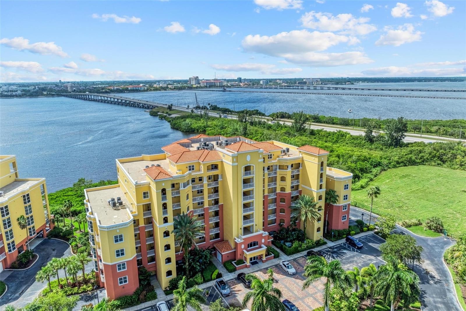 611 RIVIERA DUNES WAY #304