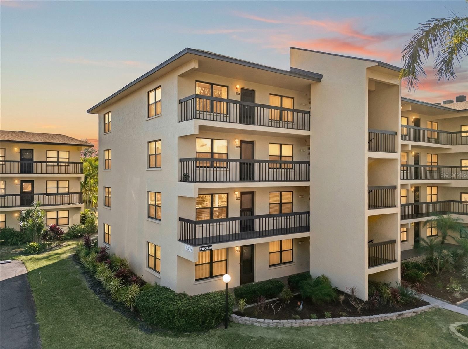 435 30TH AVE W #D314