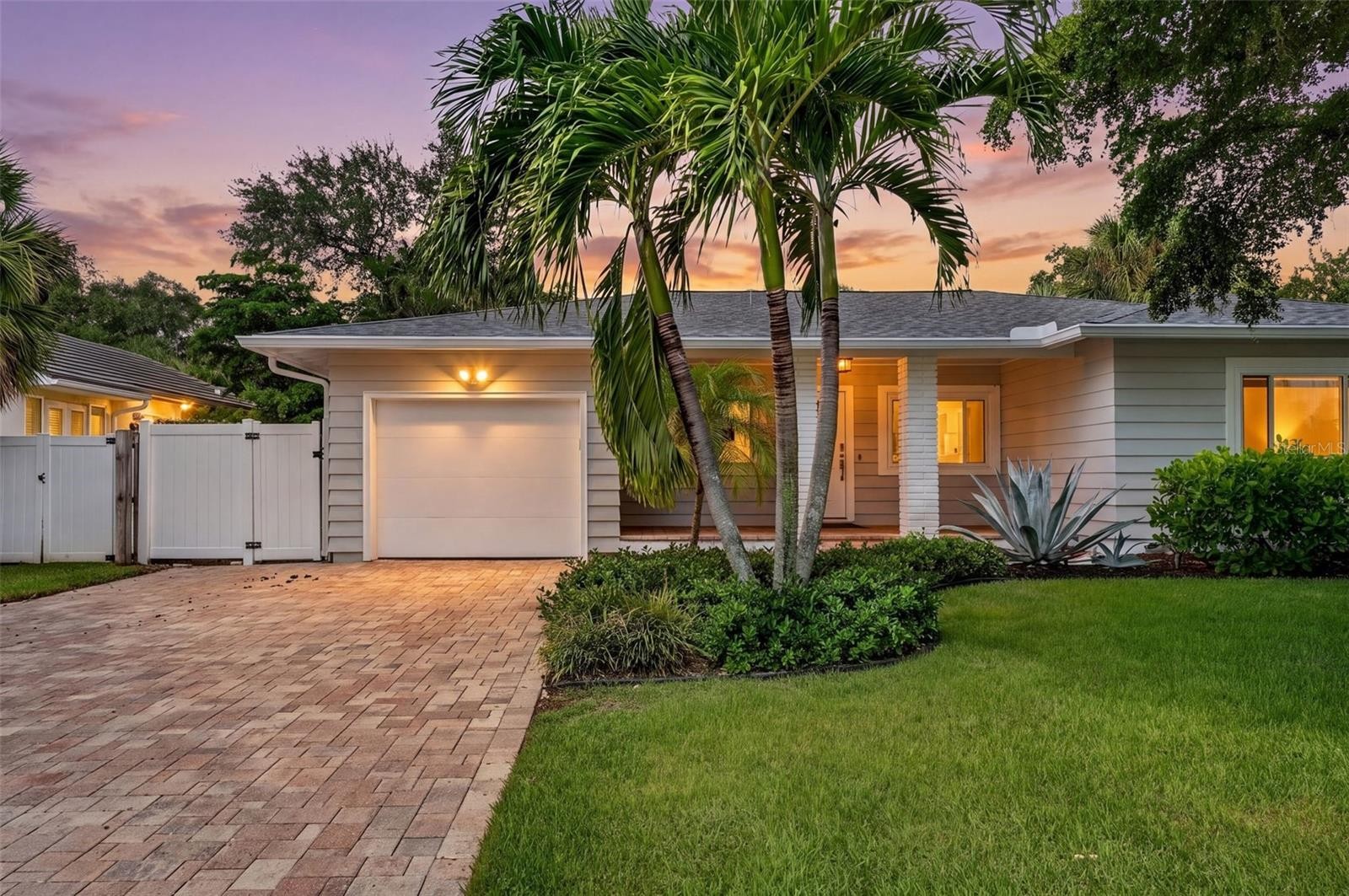 1965 HIBISCUS ST