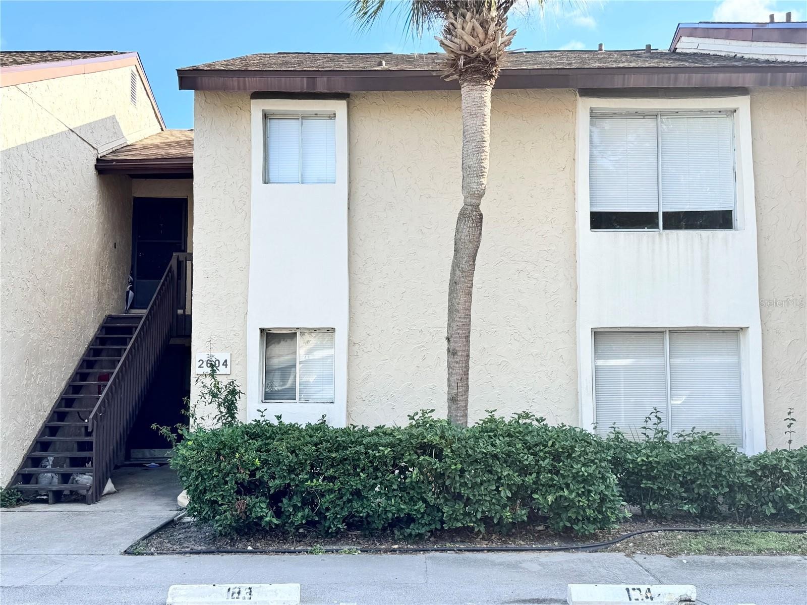 2604 HIDDEN LAKE DR N #2604B