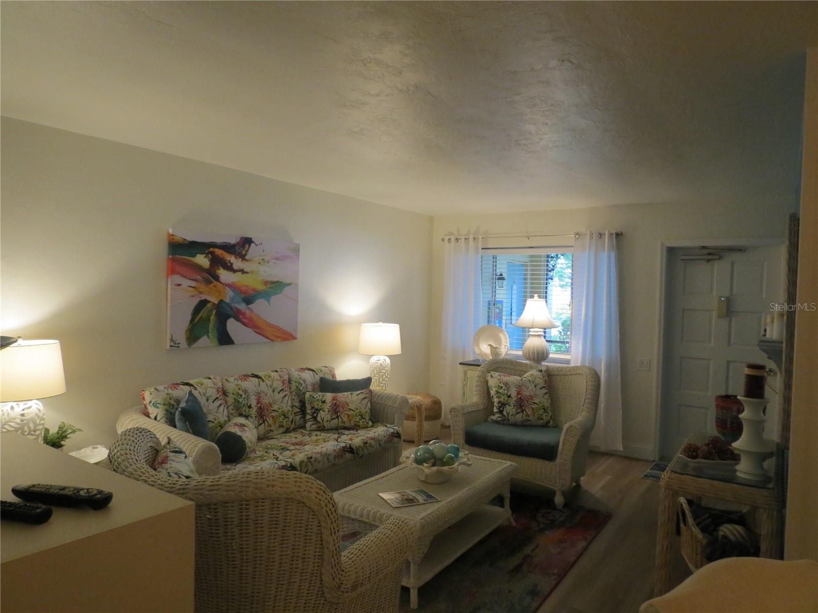 615 S PALM AVE #4