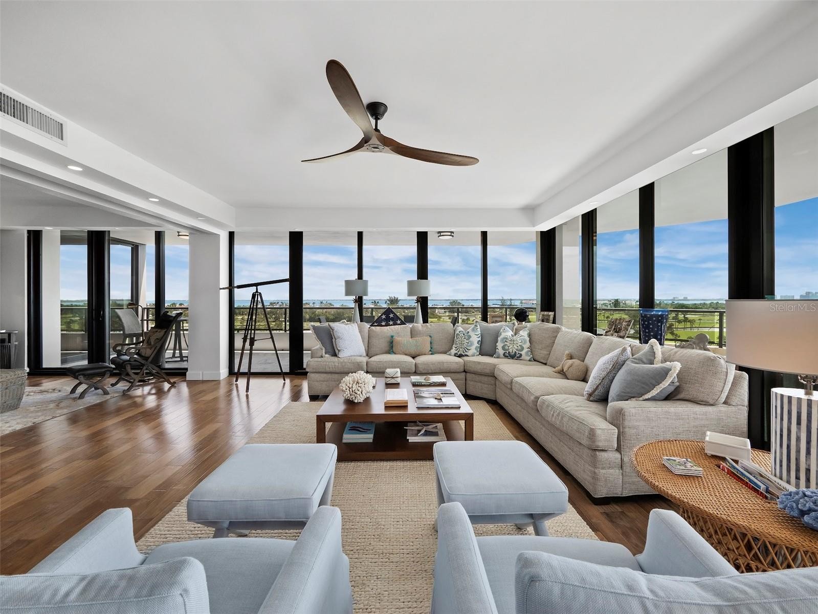 535 SANCTUARY DR #A603