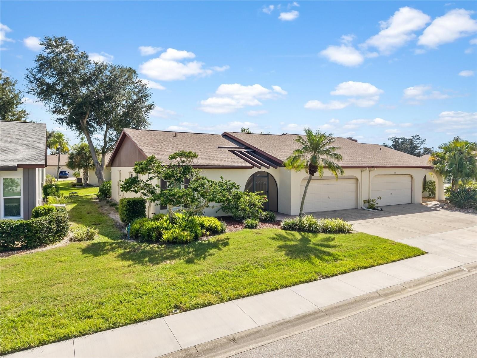 602 DOGWOOD AVE