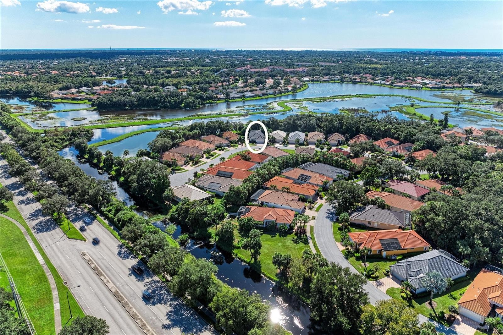 8352 CANARY PALM CT