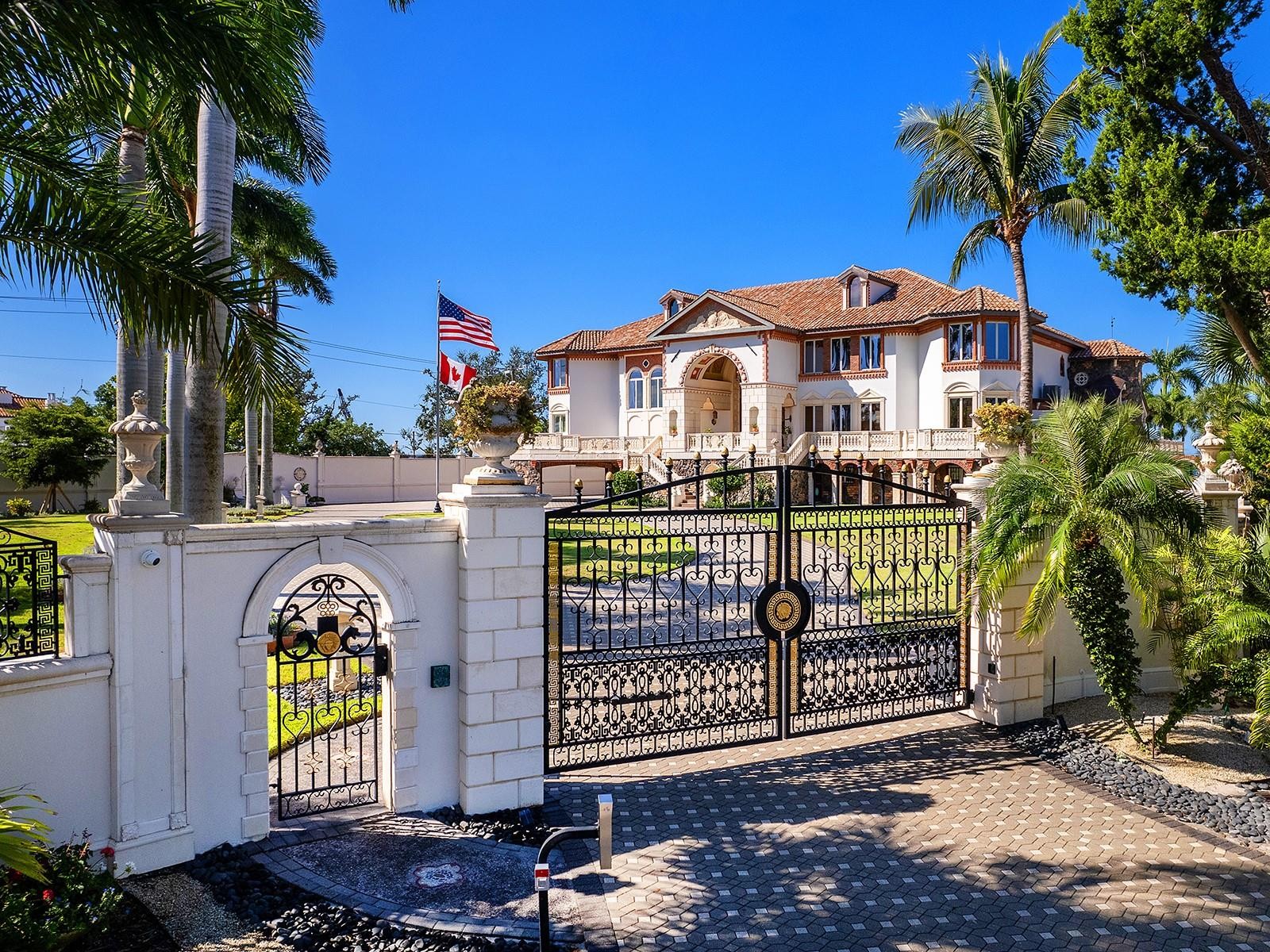 1310 S LAKE SHORE DR