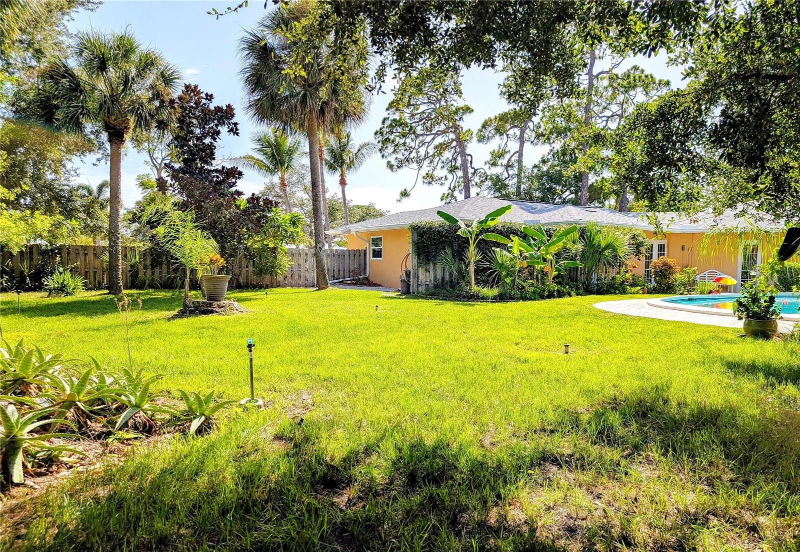 337 HARBOR DR S