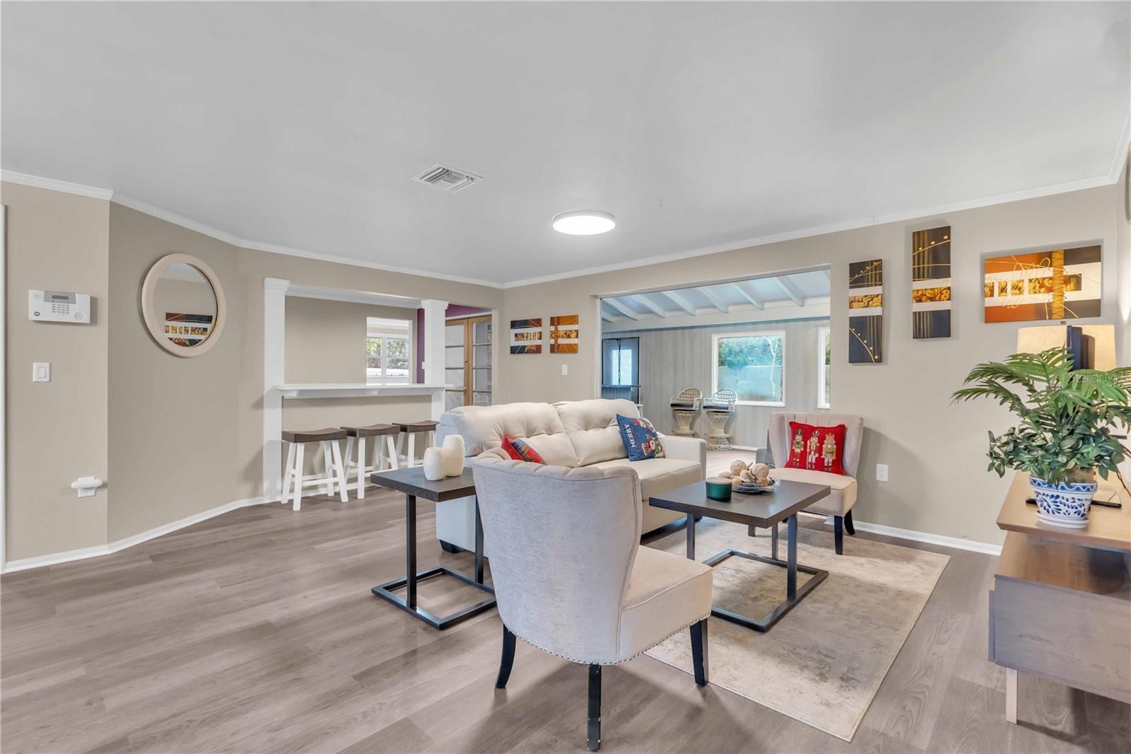 7420 CASS CIR