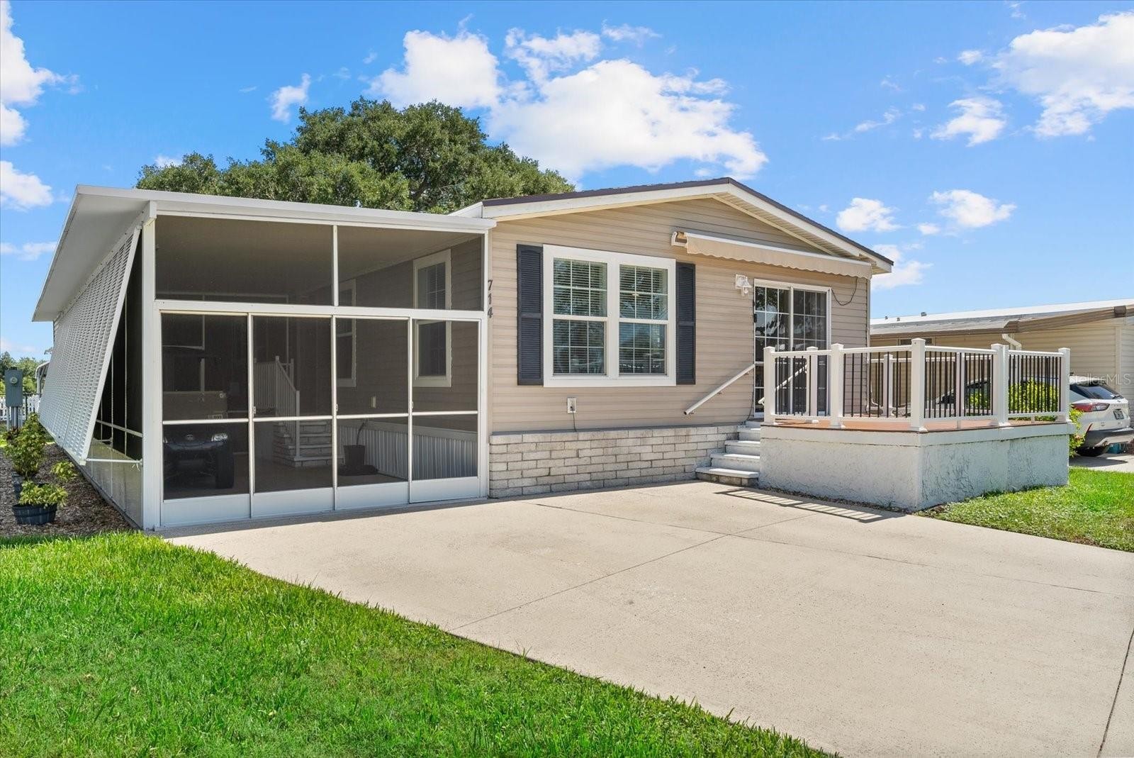 714 FAIRMOUNT DR
