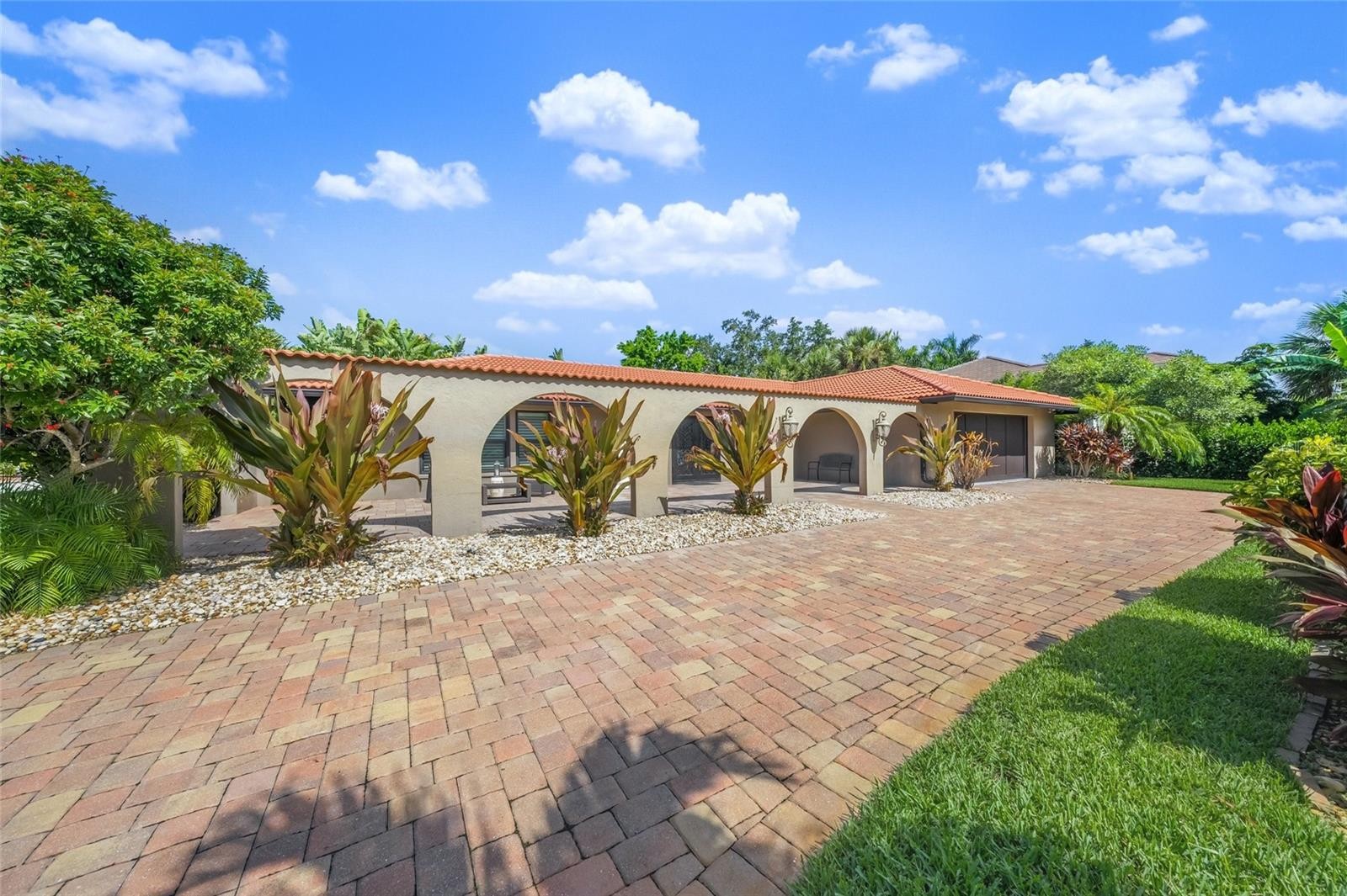 465 PARTRIDGE CIR