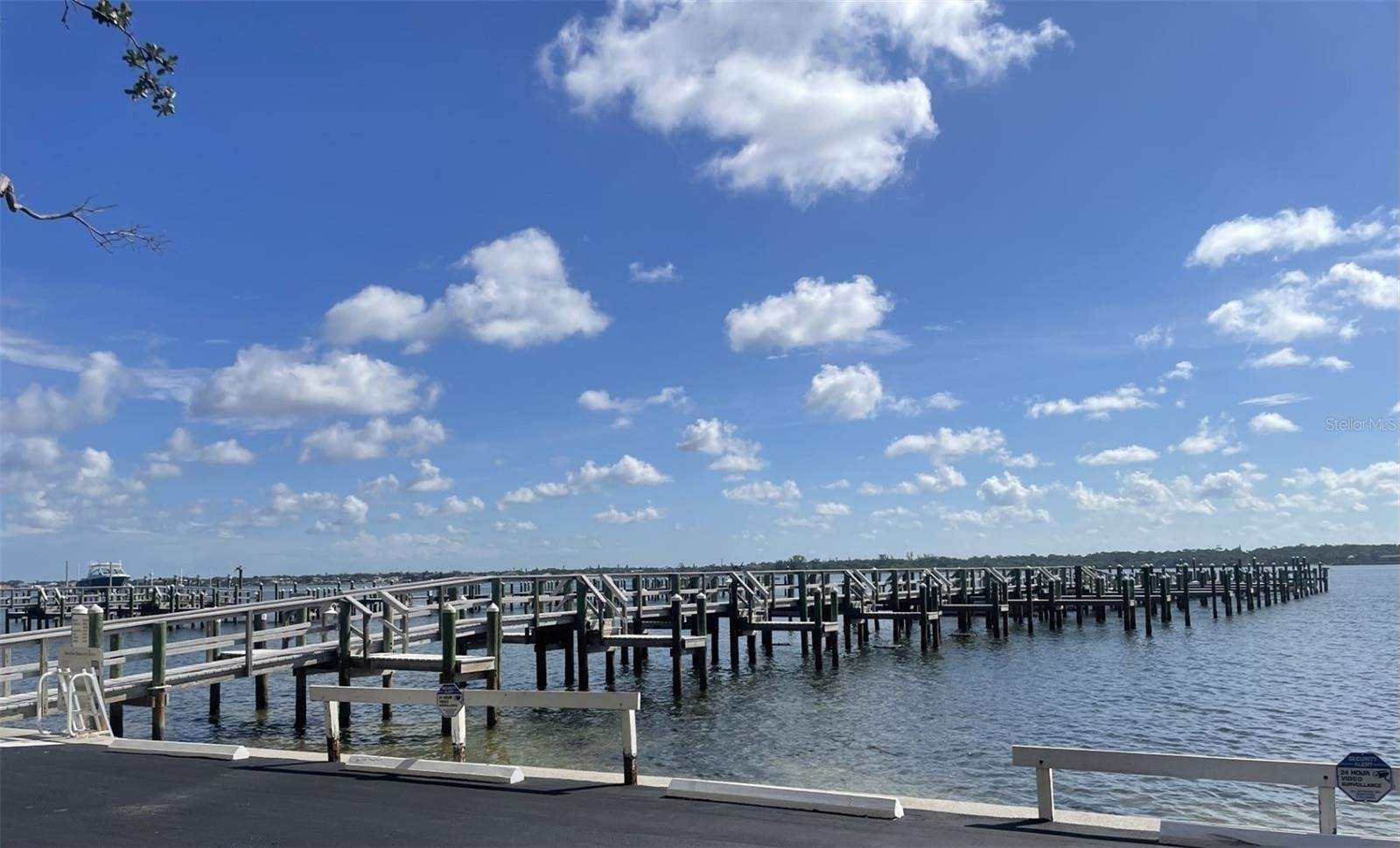 8625 MIDNIGHT PASS RD #305B