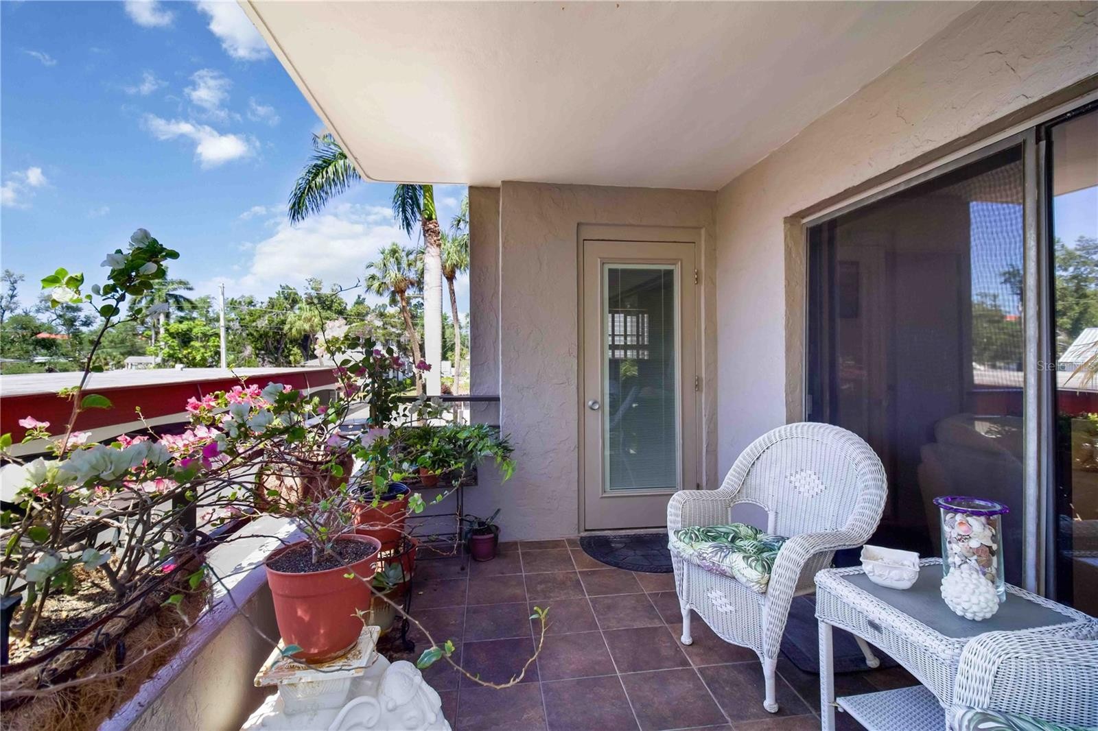 1400 BARCARROTA BLVD #201