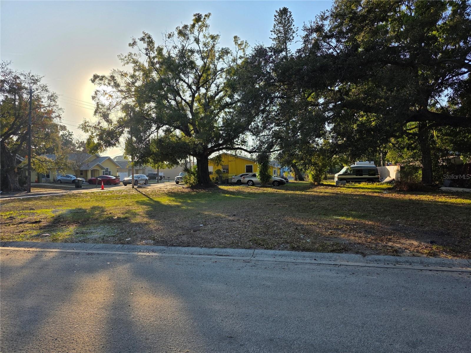 1022 7TH STREET CT W