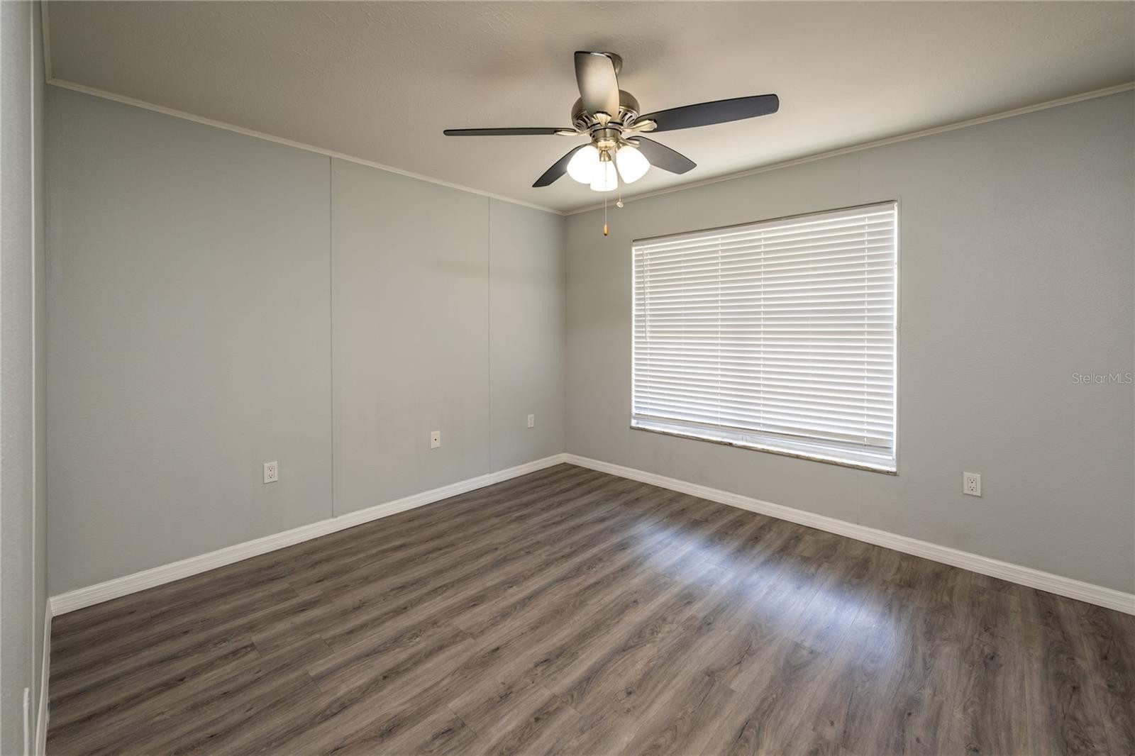 1872 PHILLIPPI SHORES DR #4B