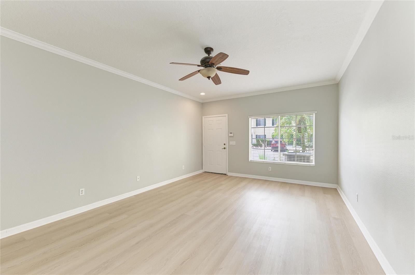 233 CAPE HARBOUR LOOP #103