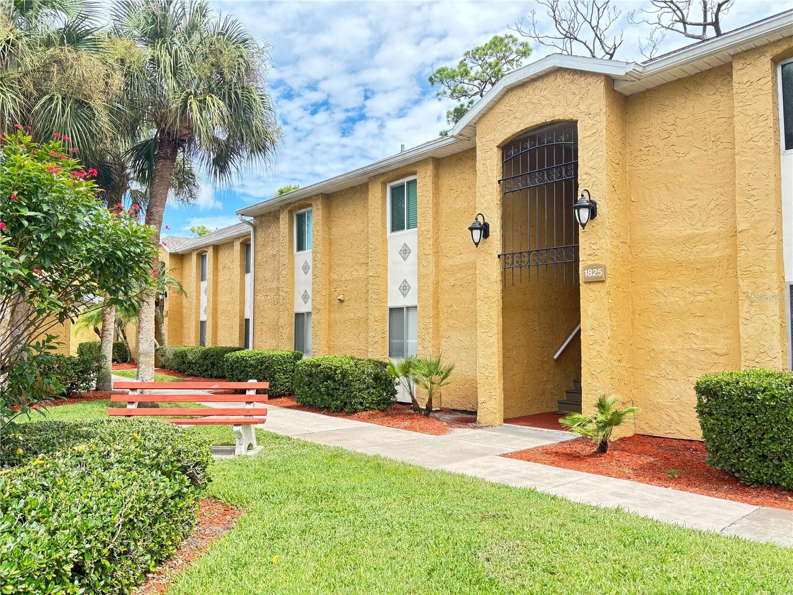 1825 PARAKEET WAY #502