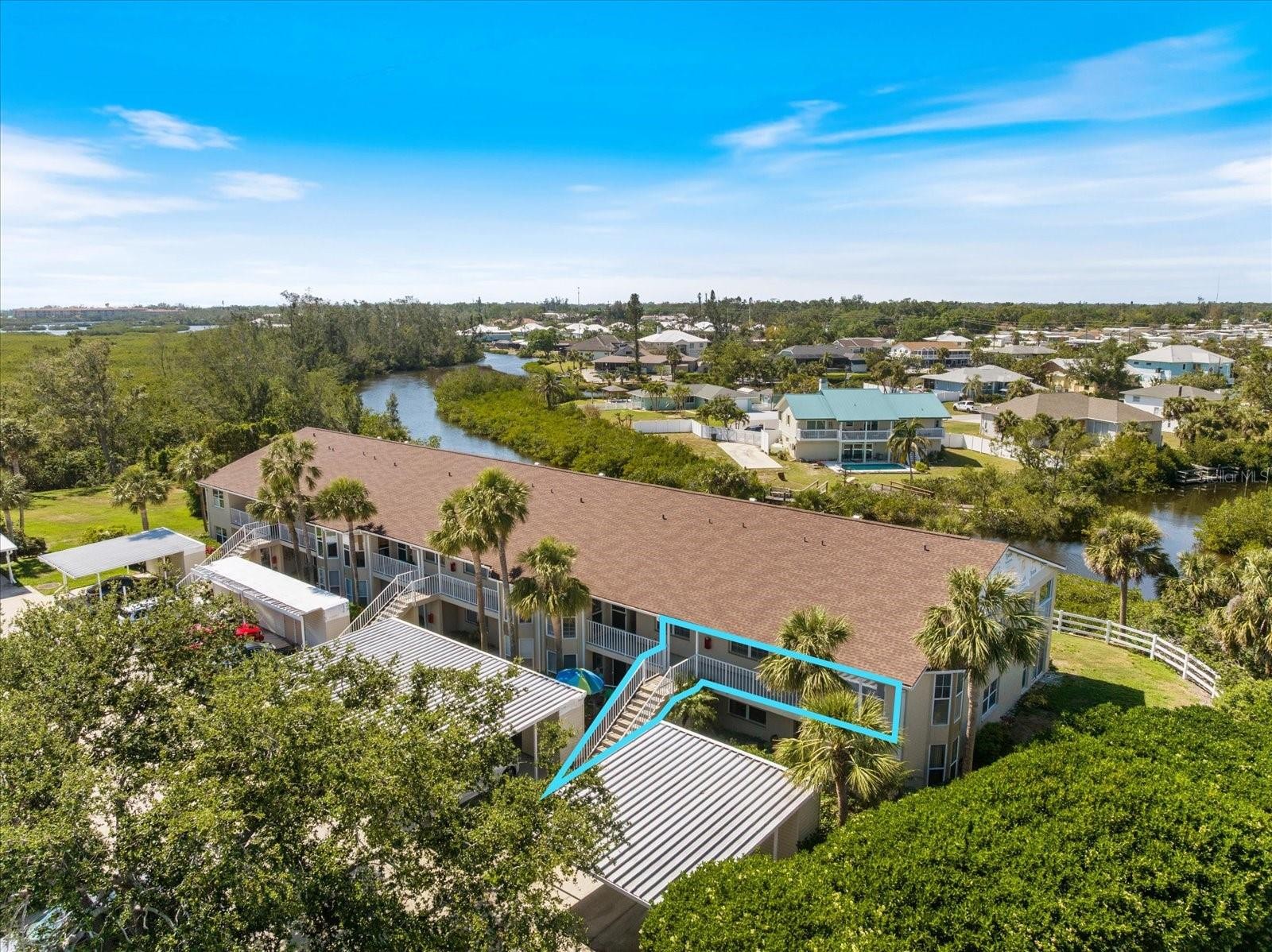 841 WATERSIDE DR #206