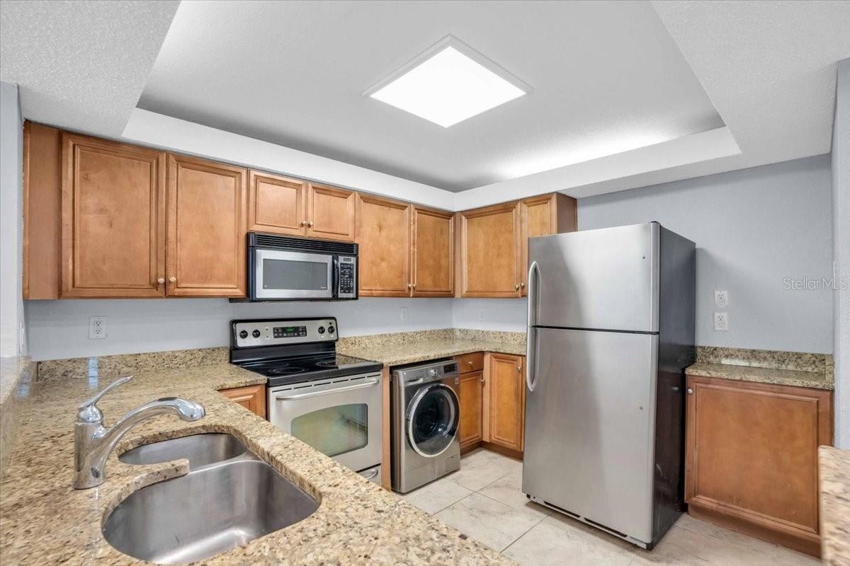 2755 COCONUT BAY LN #3F