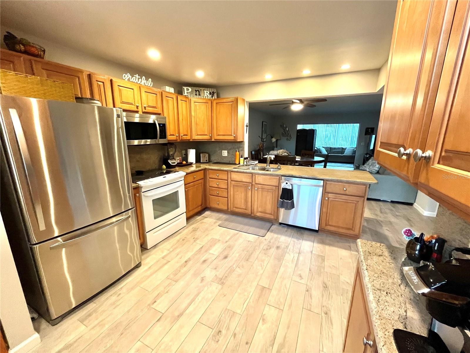 335 SPRINGDALE DR #0