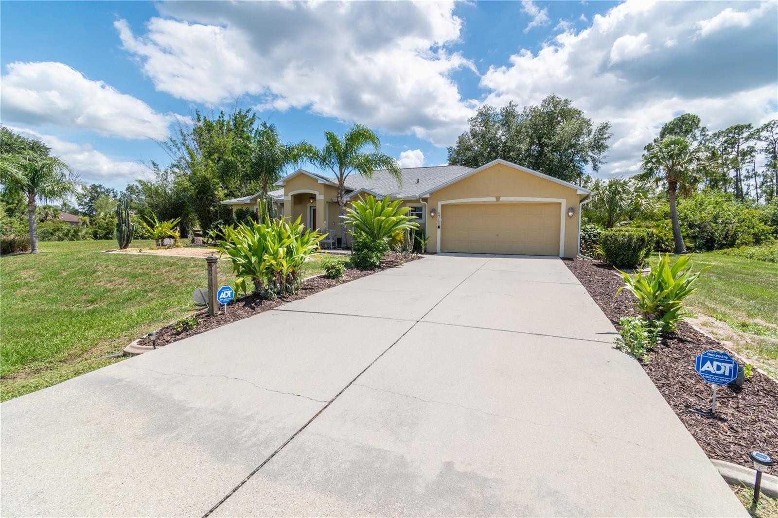 5769 E PRICE BLVD