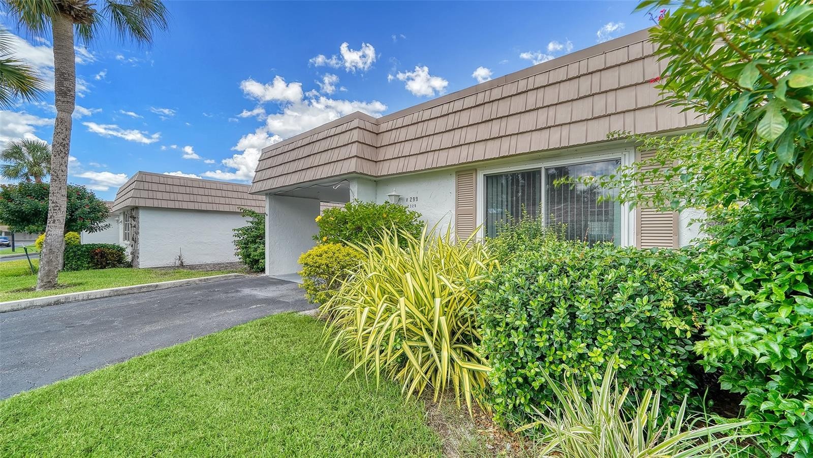 2329 Canalbluff Pl #V299 Sarasota Florida 34231