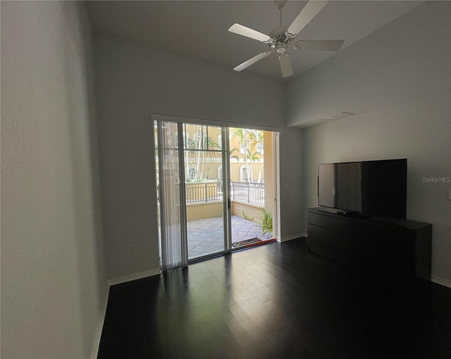 1064 N TAMIAMI TRL #1122