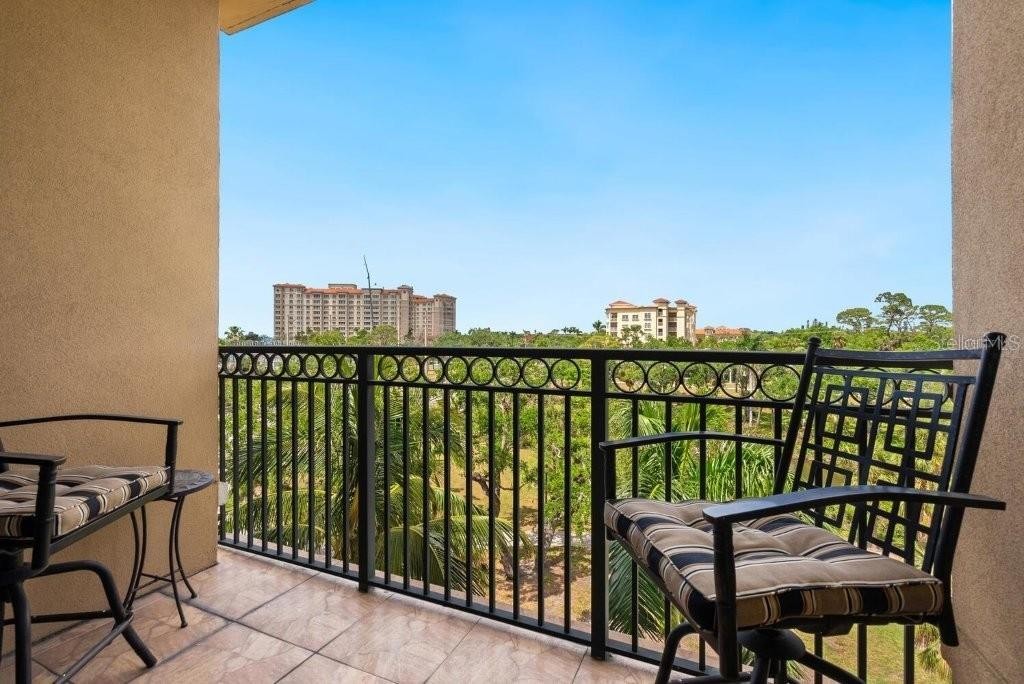 1064 N TAMIAMI TRL #1425