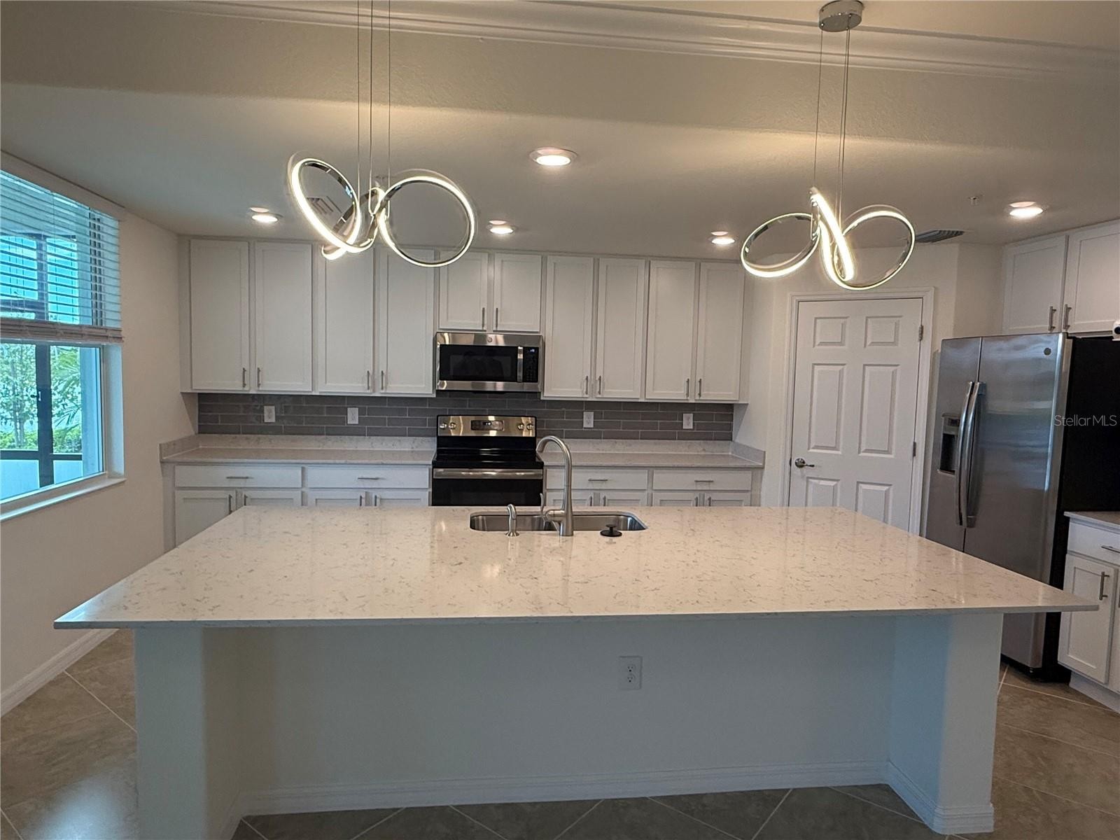 931 TIDEWATER SHORES LOOP #712