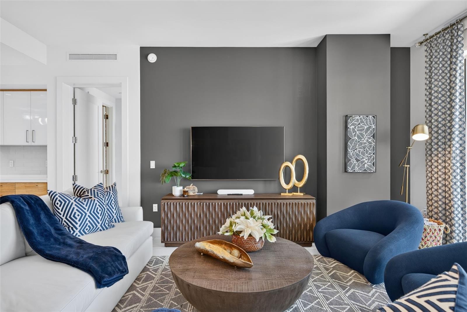 111 S PINEAPPLE AVE #716