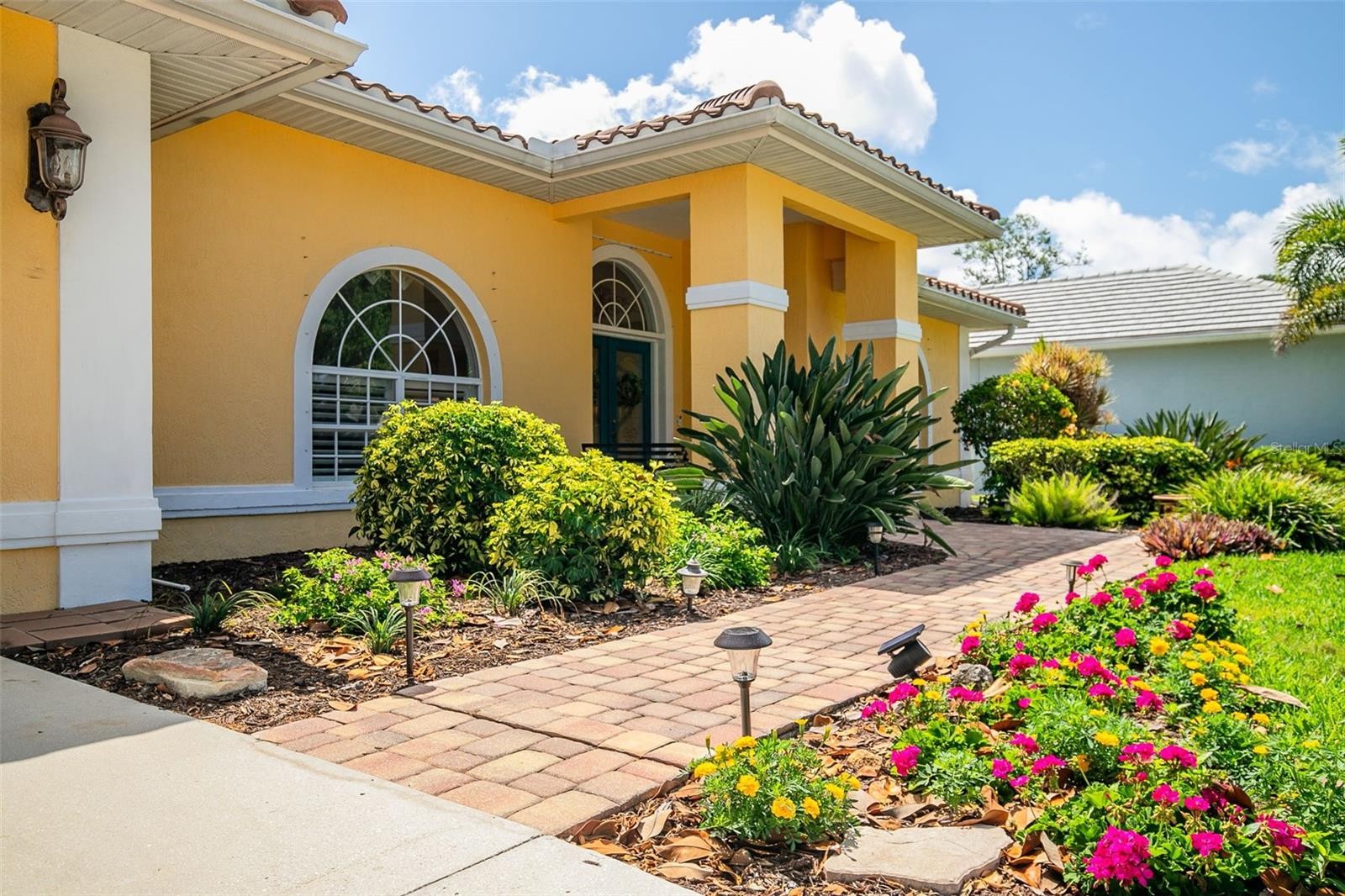 1956 WHITE FEATHER LN