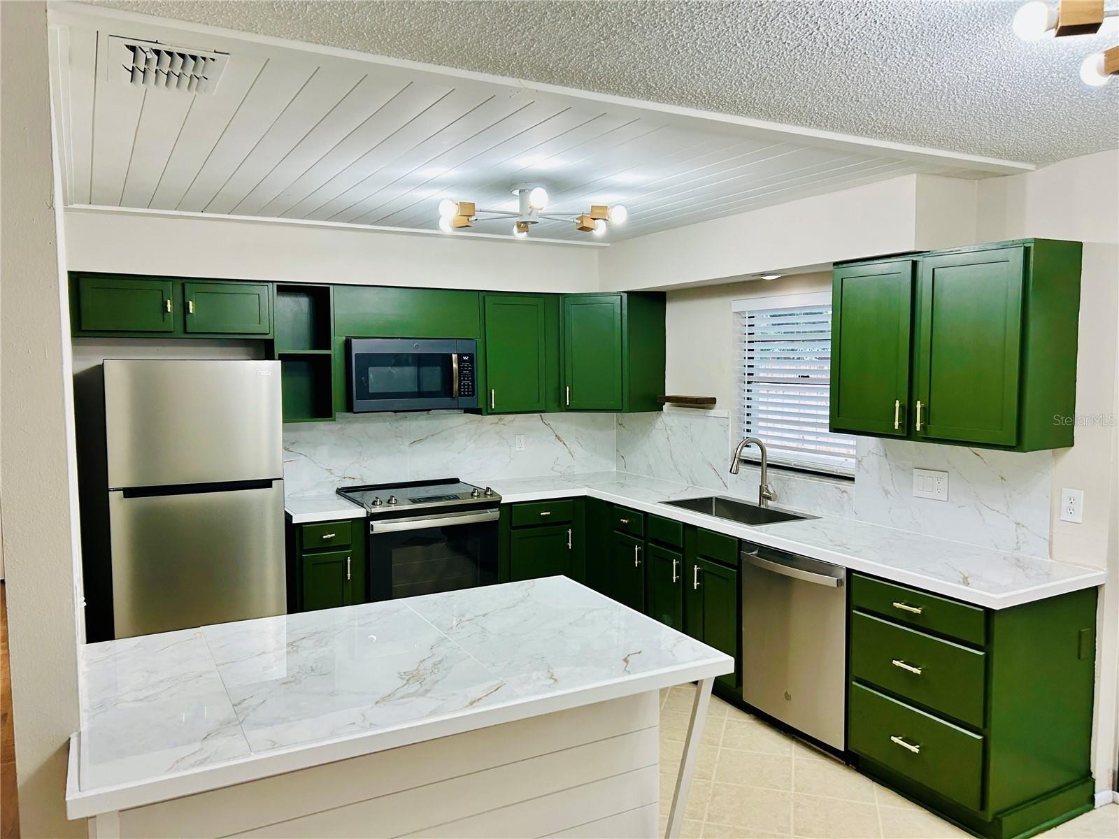 3805 11TH AVE W