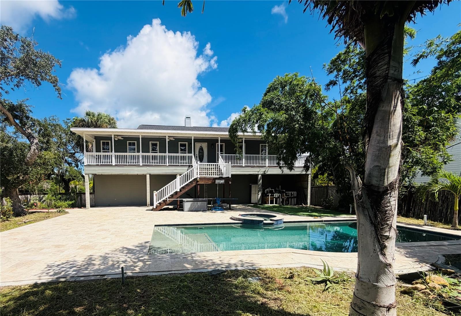1740 BAYSHORE DR