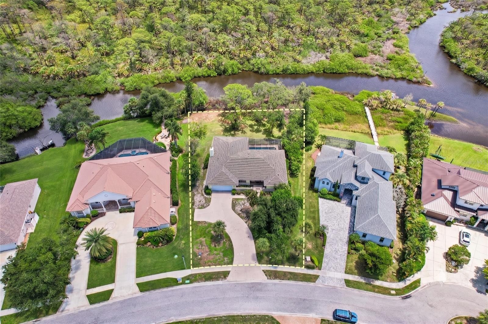 1305 SORRENTO WOODS BLVD