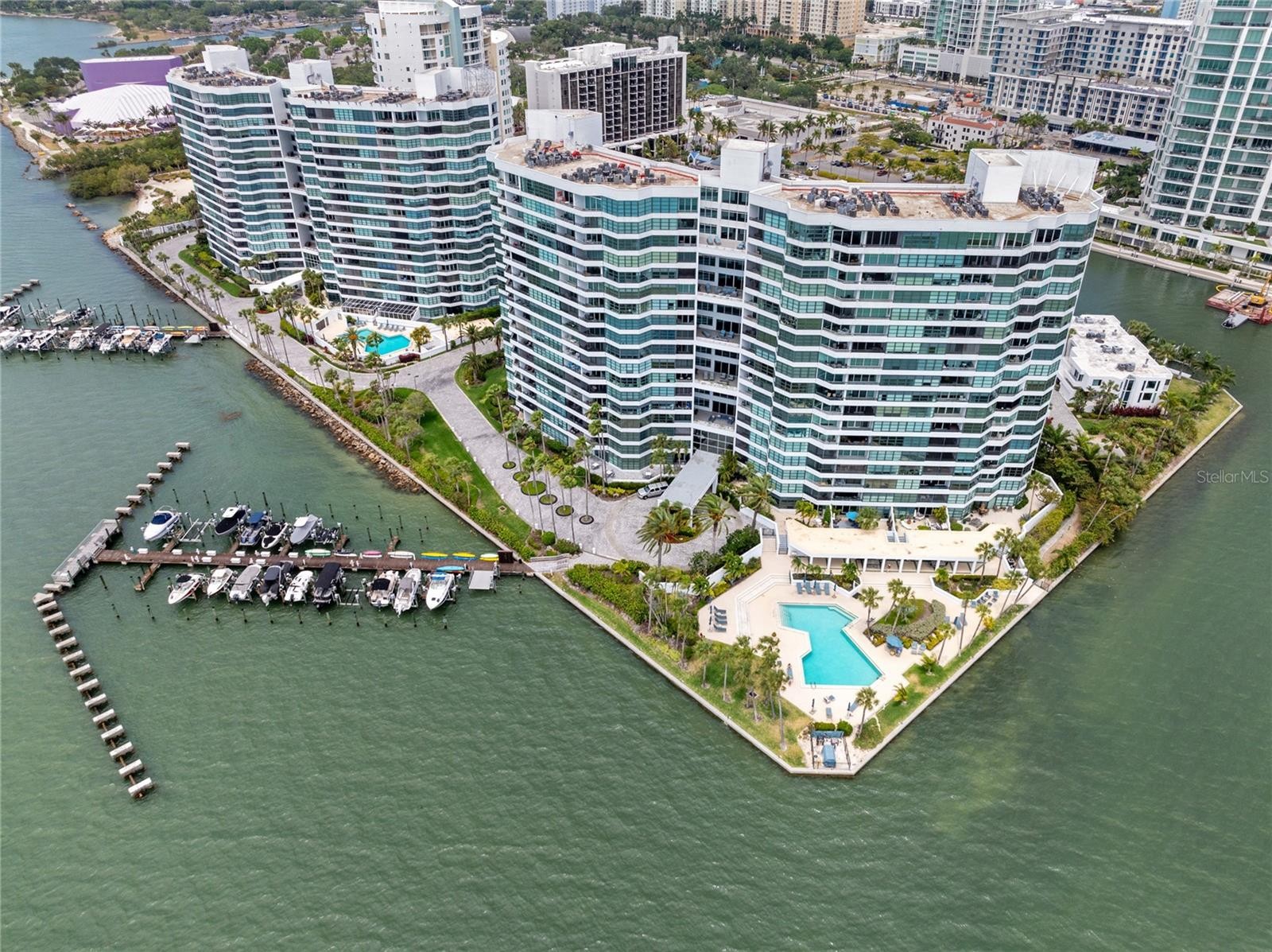 888 BOULEVARD OF THE ARTS #1705