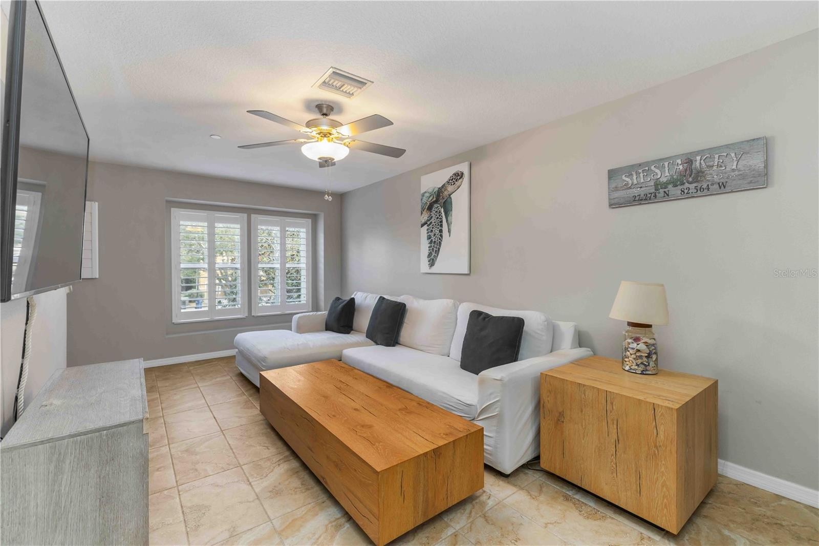 8614 MAJESTIC ELM CT