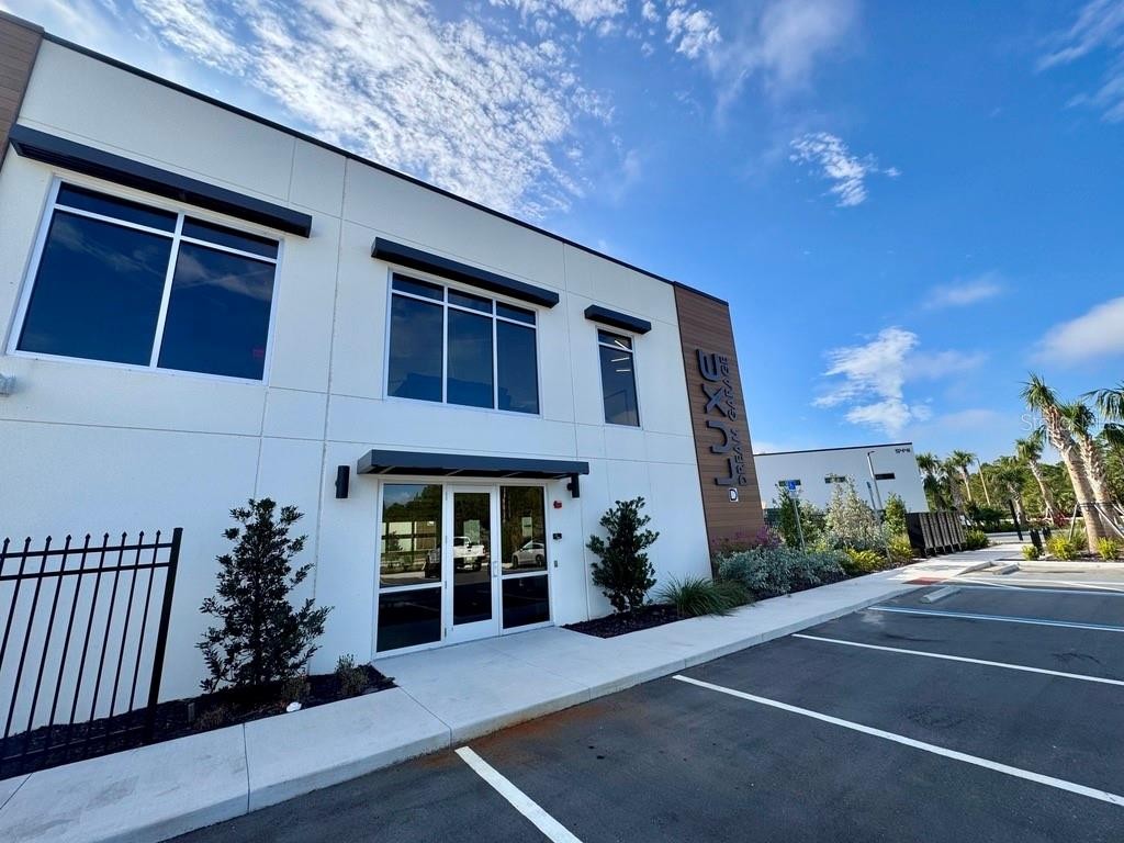 5421 COMMUNICATIONS PKWY #40