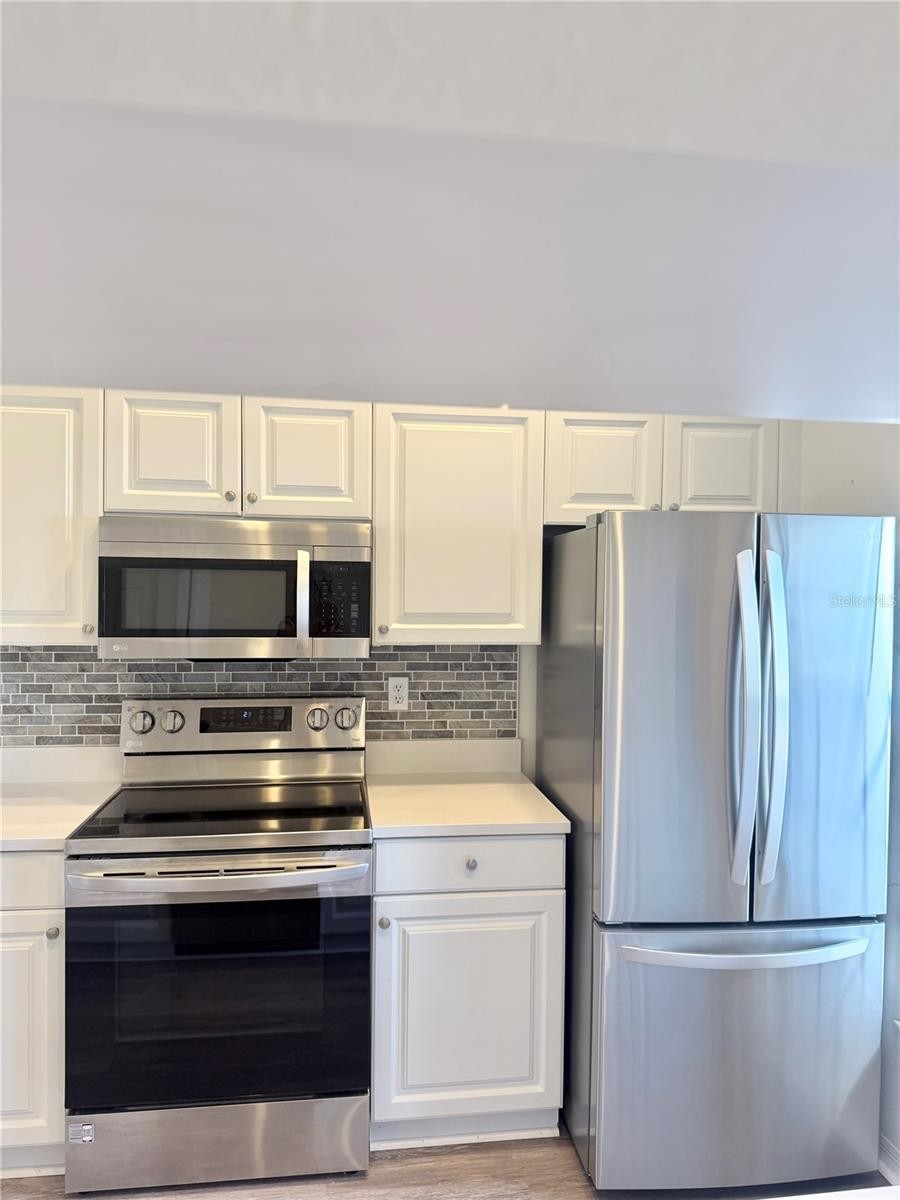 4220 PLAYERS PL #2221