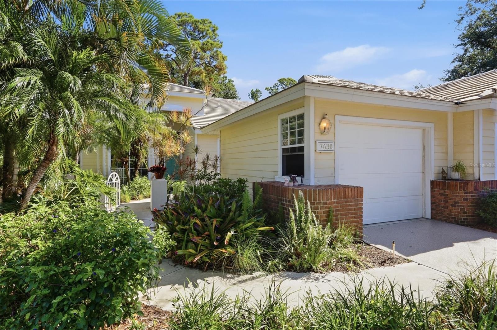 7630 WHITEBRIDGE GLN