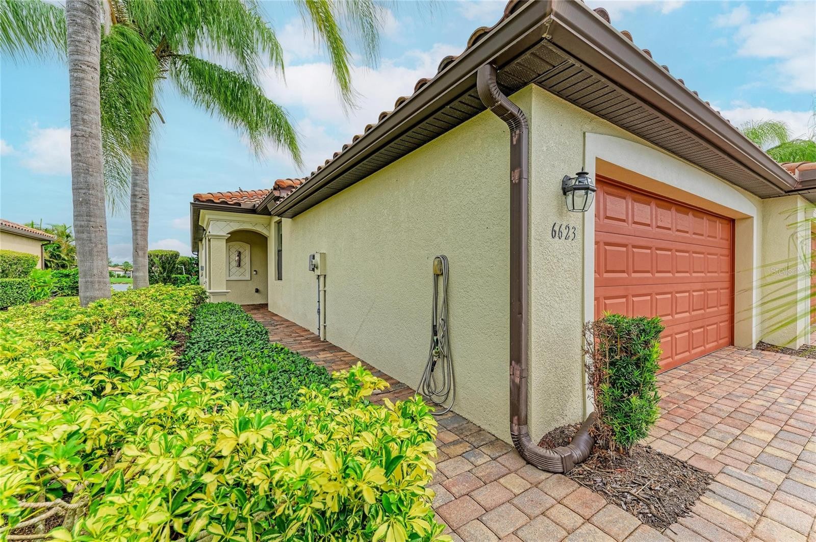 6623 CANDLESTICK DR