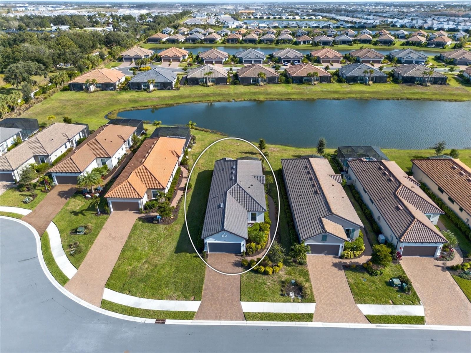 3021 VENETO CT