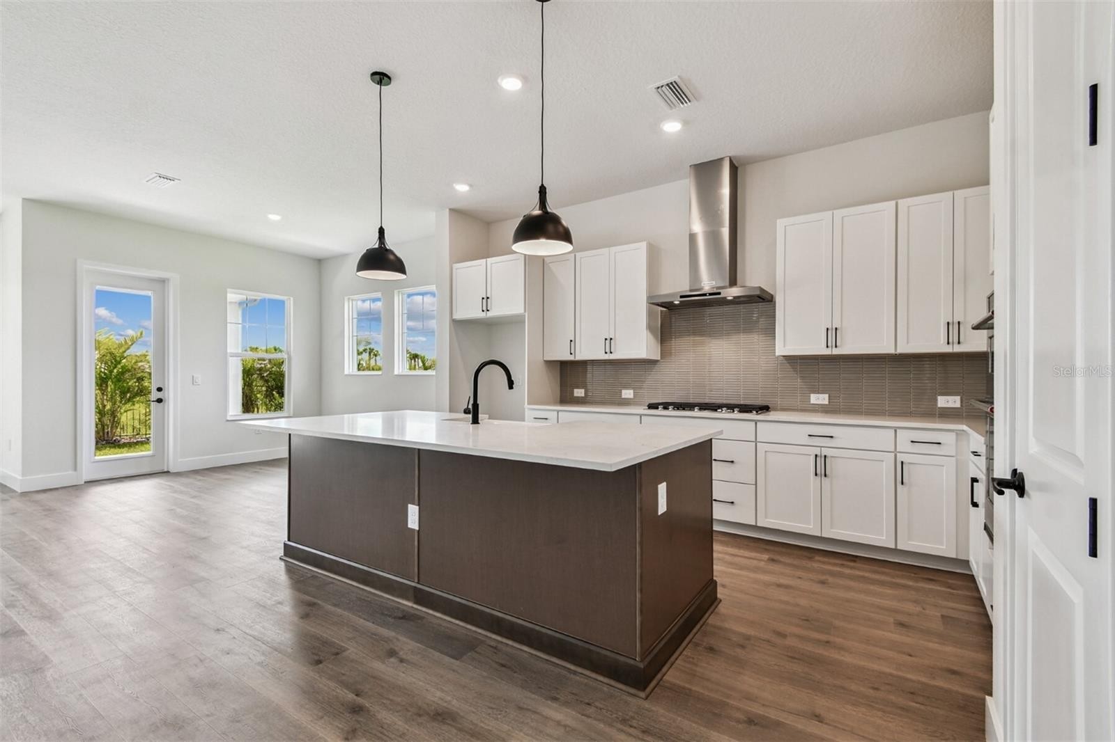 1614 RUNNING TIDE PL