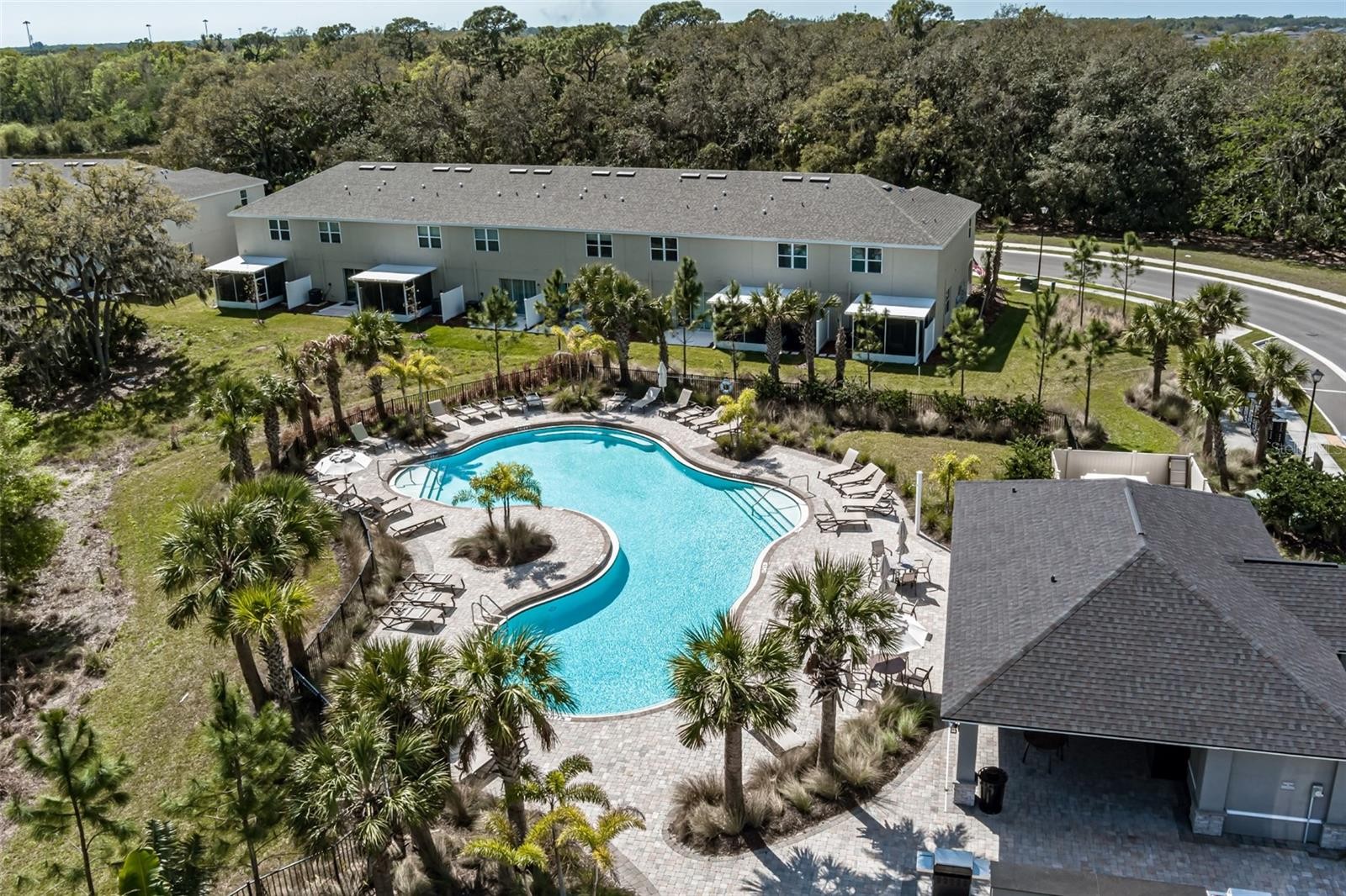 6106 FAIRMONT LN