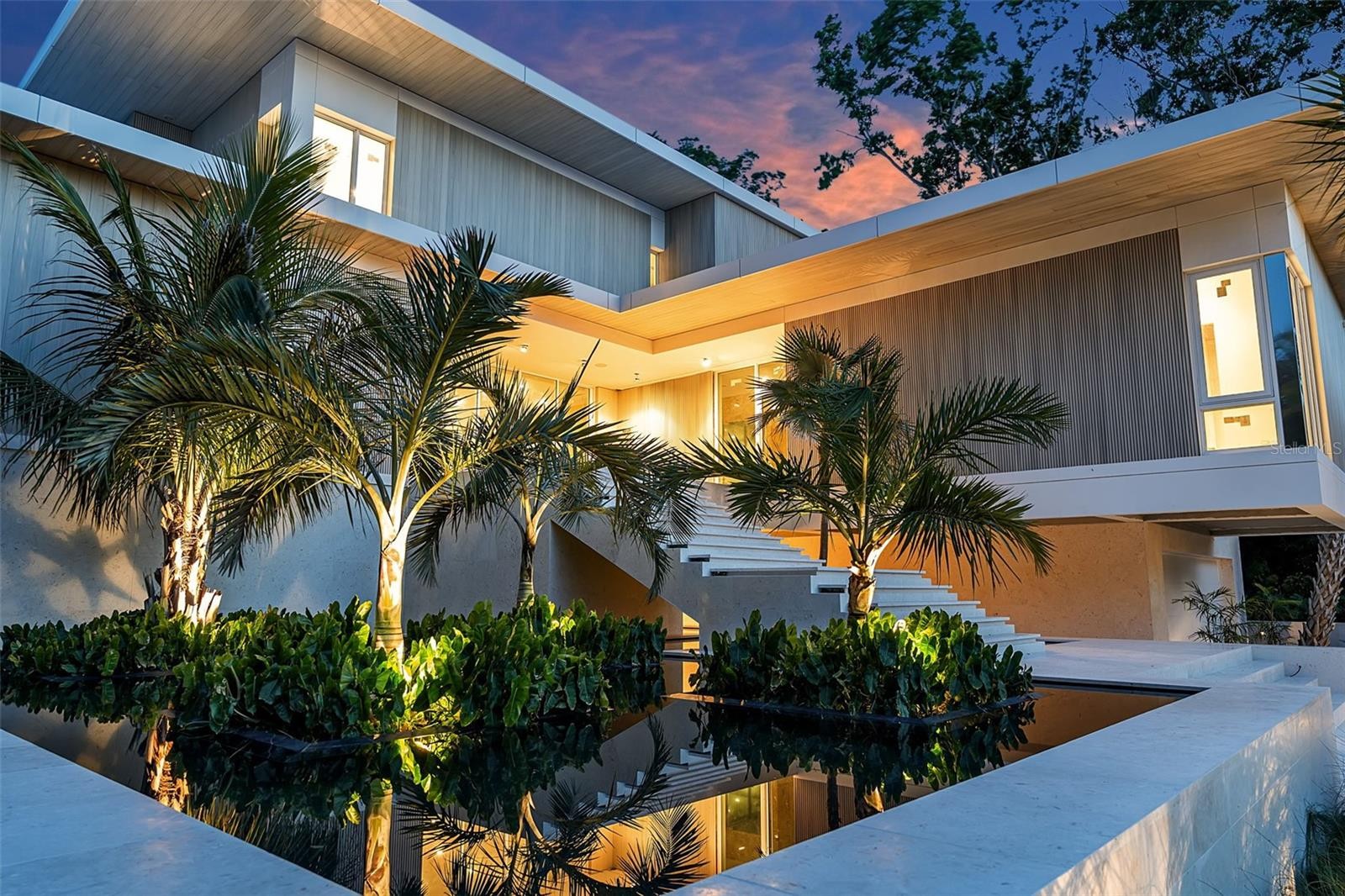 500 HARBOR COVE CIR