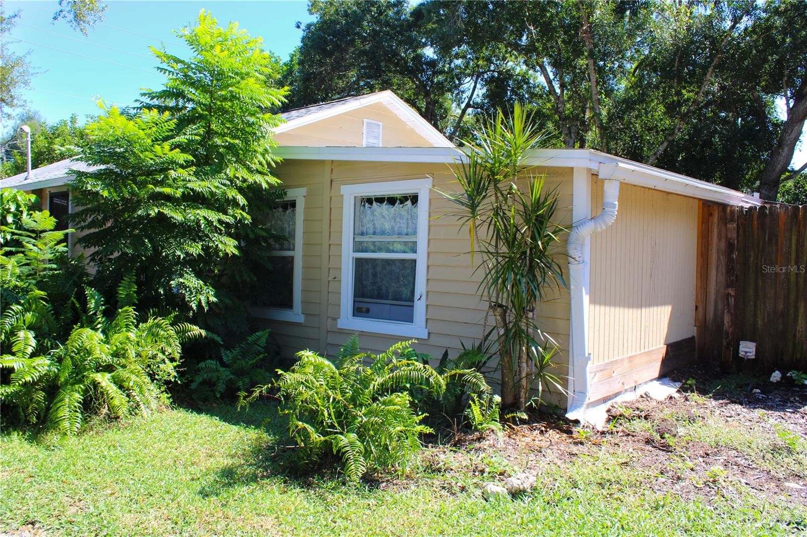 4225 OLD BRADENTON RD #C