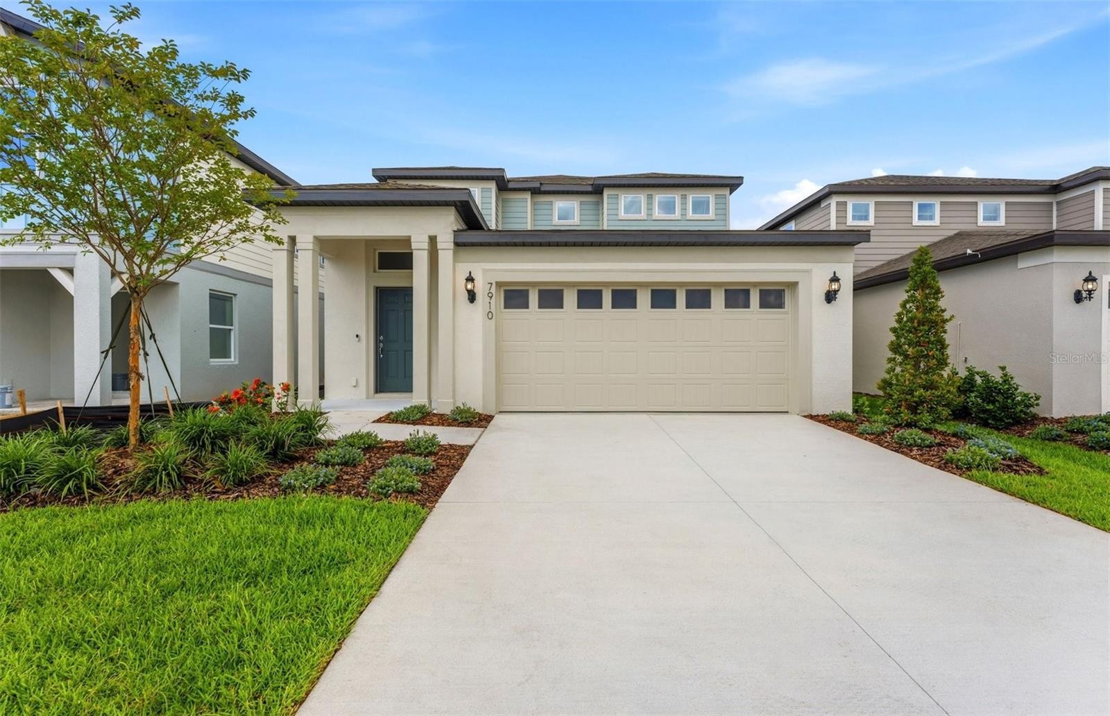 7910 PALM PARADISE PL