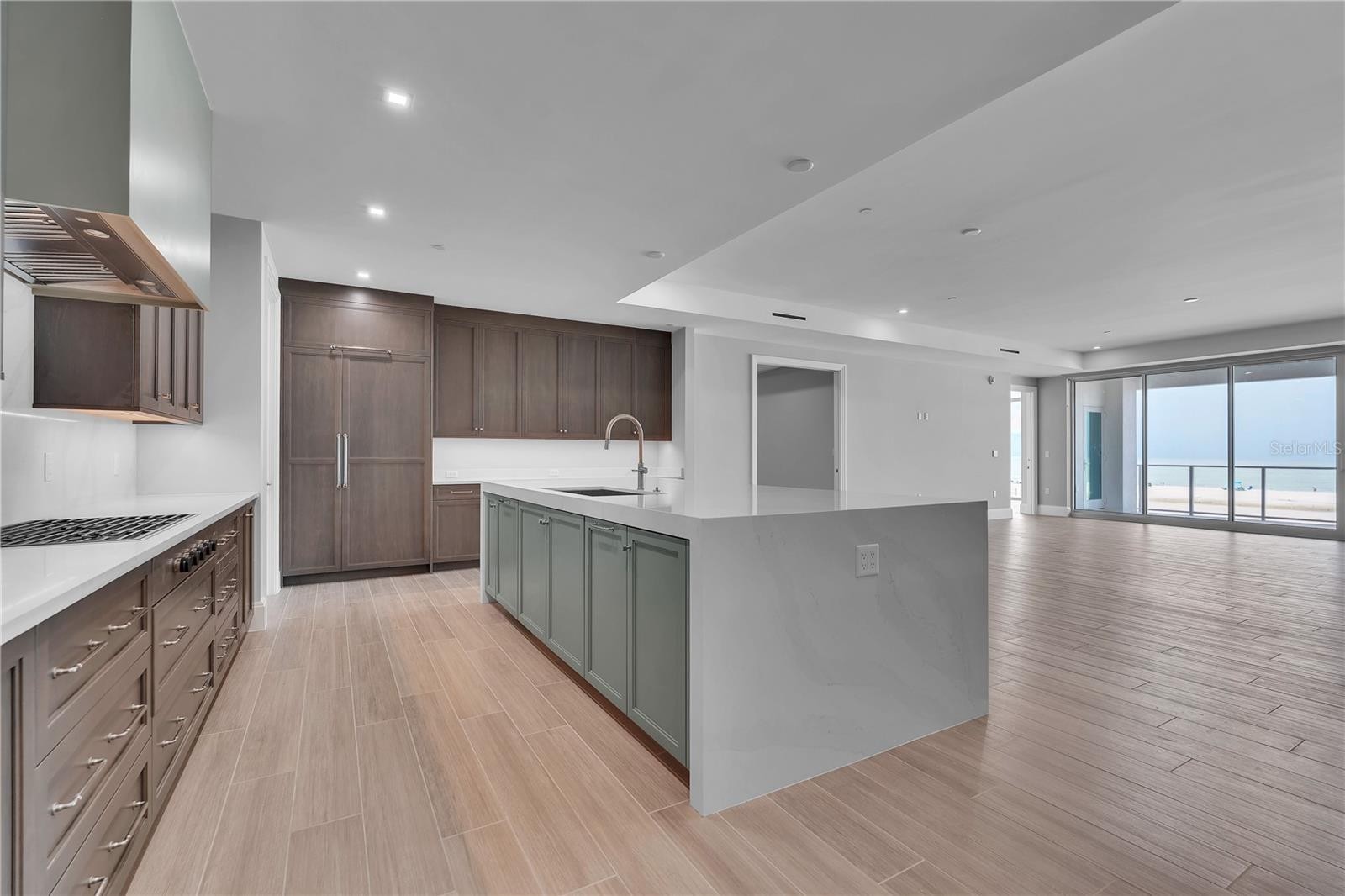 70 AVENIDA VENECCIA #202