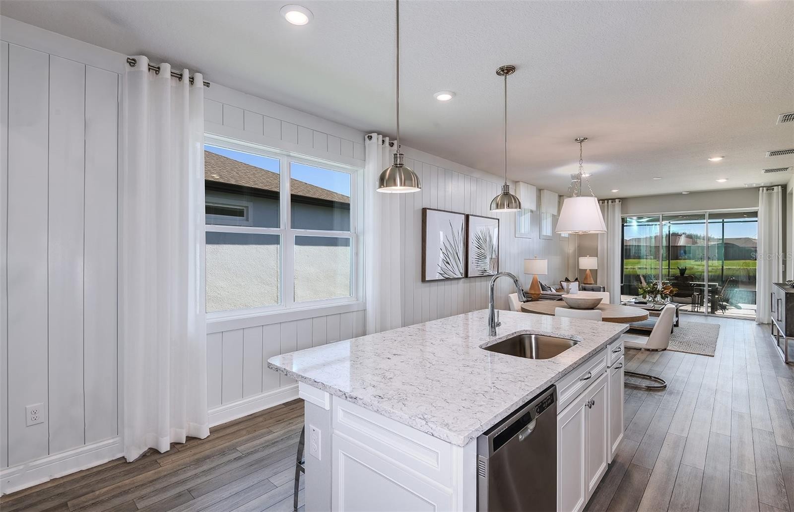 15037 SUNBEAM ST