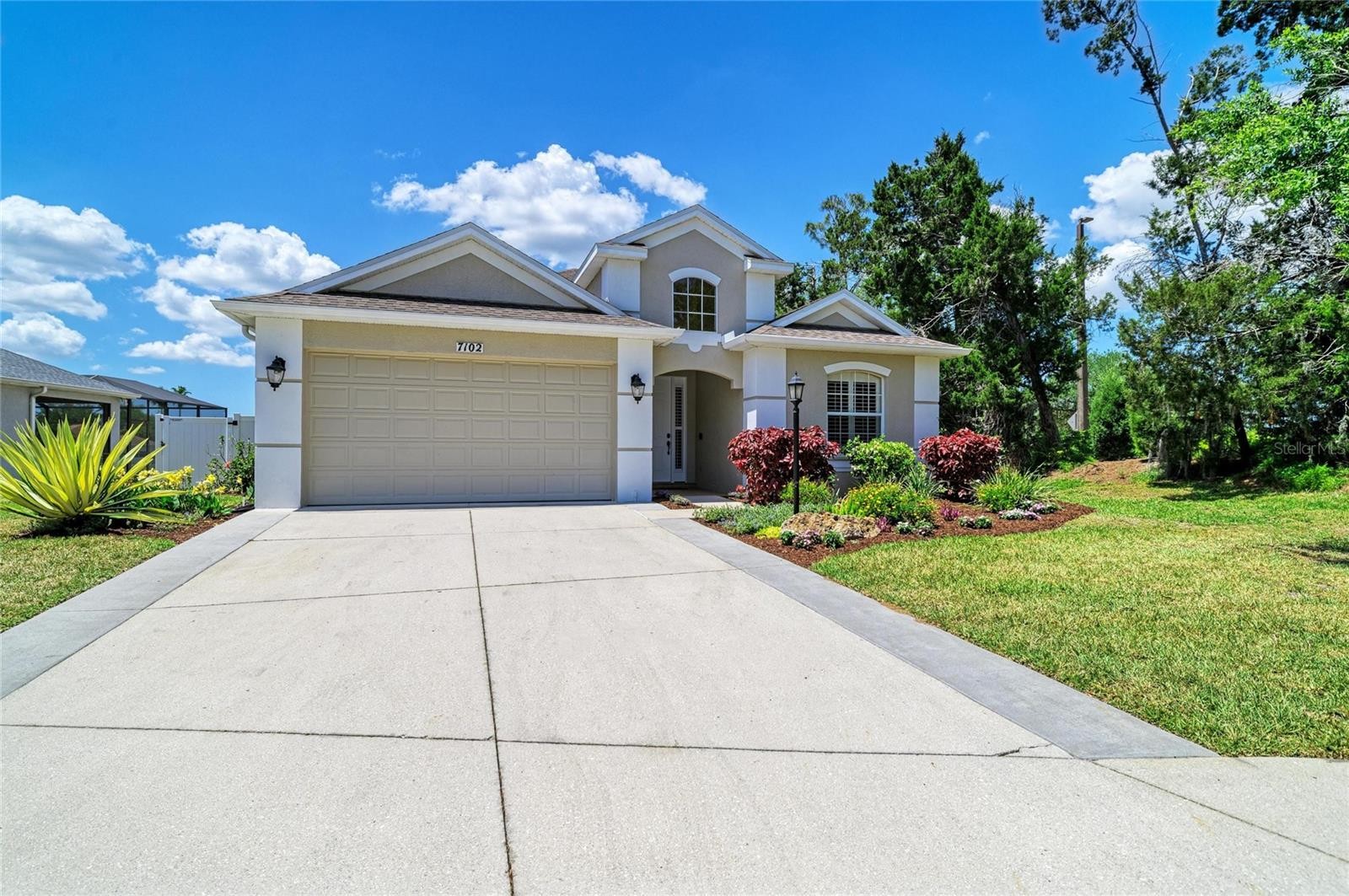 7102 BLUEBELL CT