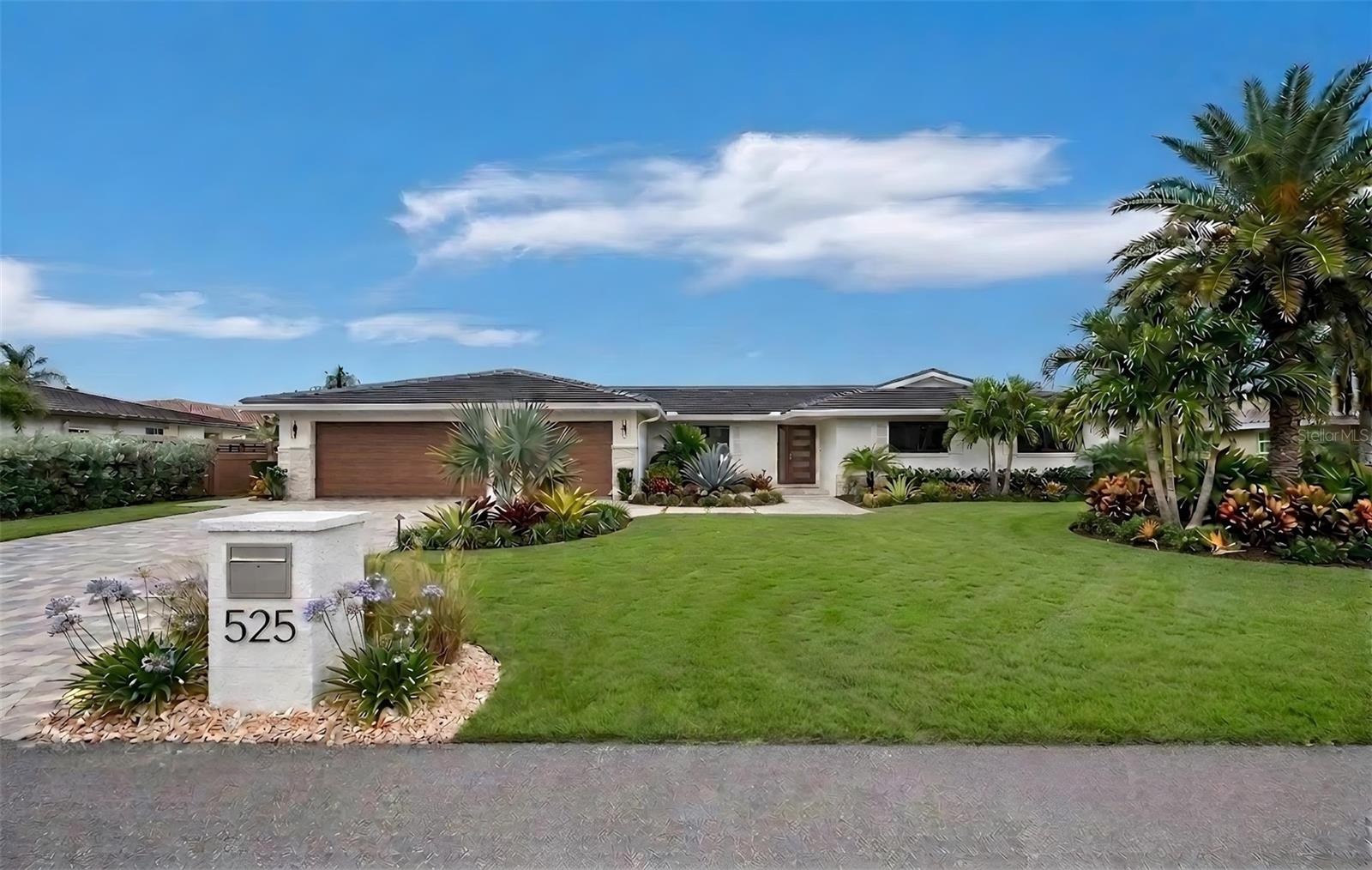 525 SLOOP LN