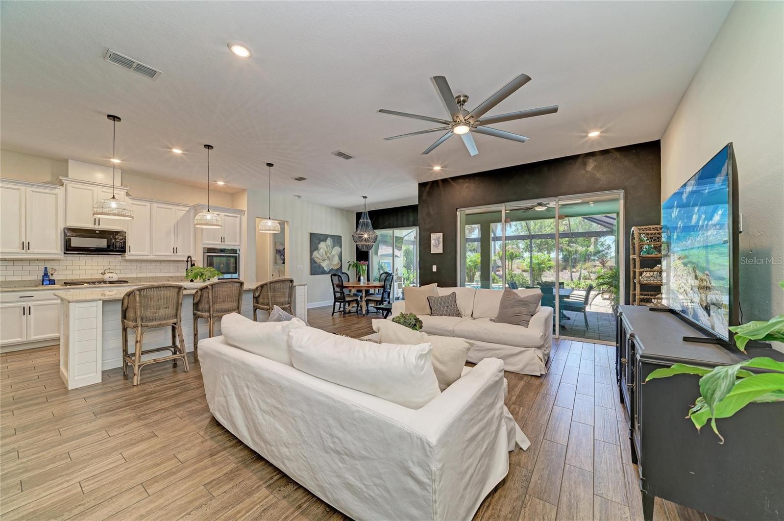 13820 AMERICAN PRAIRIE PL
